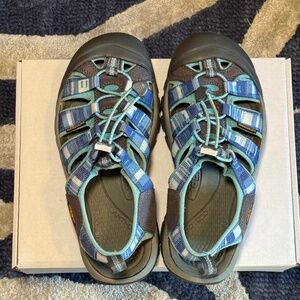 Vintage Keen Newport H2 Water/Hiking Sandal. Size 8.5 Women. Blue and White.